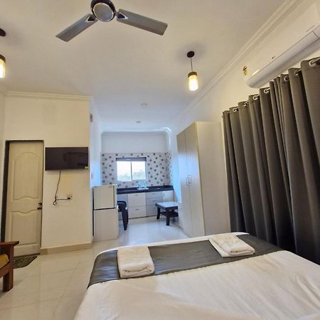 Hotel Rsa Residency Pernem Exteriör bild