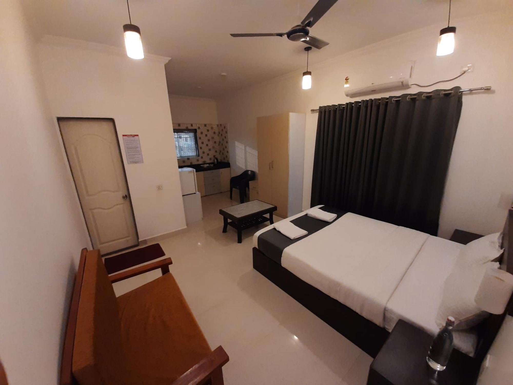 Hotel Rsa Residency Pernem Exteriör bild